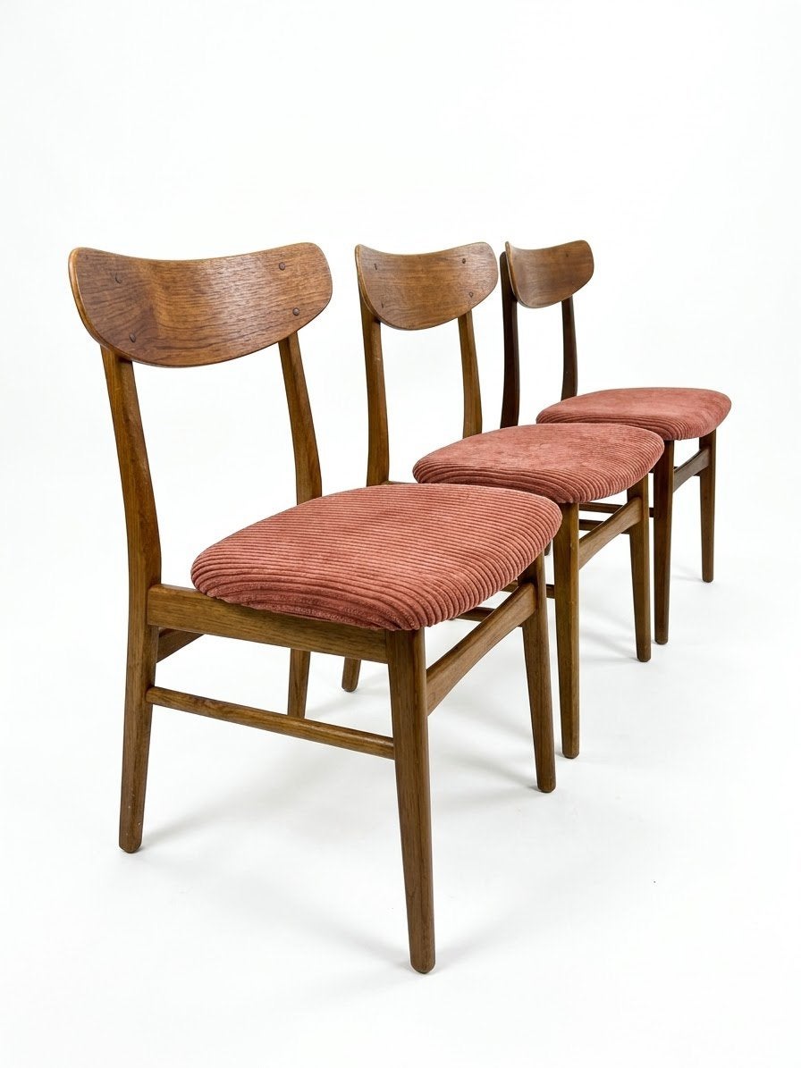 3 vintage teakhouten stoelen nieuw gestoffeerd roze ribstof, Overige kleuren, Drie, ., Vintage