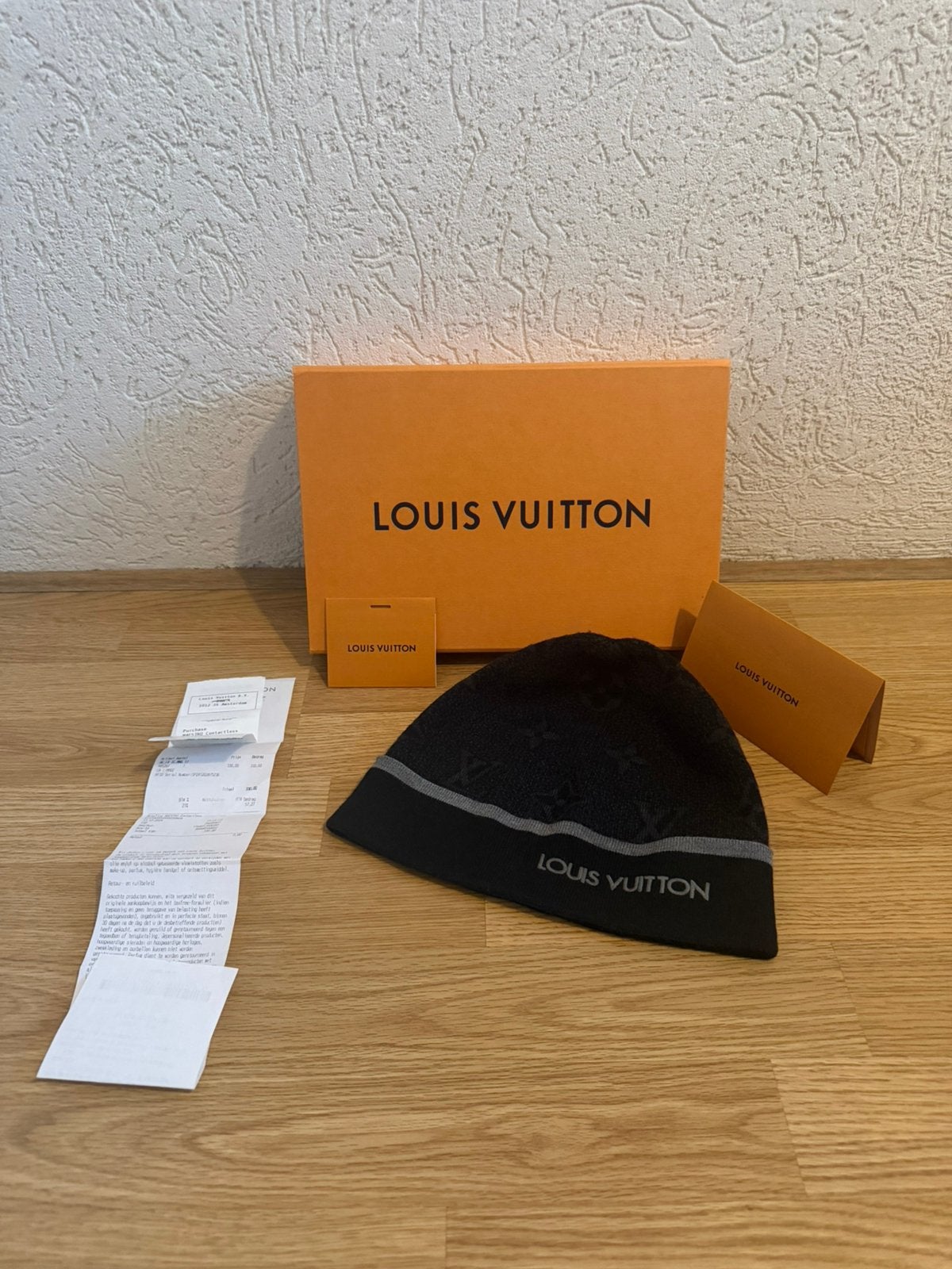 LOUIS VUITTON MONOGRAM ECLIPSE MUTS, Kleding | Heren, Ophalen of Verzenden, Zo goed als nieuw, Overige maten, Muts
