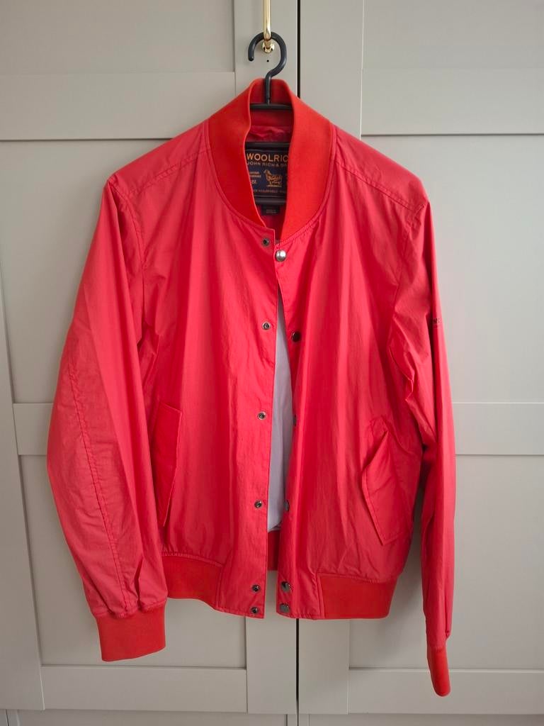 Woolrich jas zo goed als nieuw, Ophalen of Verzenden, Zo goed als nieuw, Rood