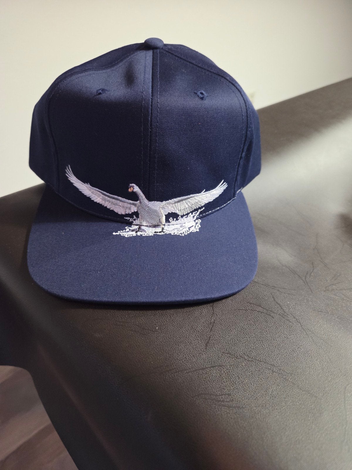 Nieuwe KLM pet met zwaan-logo - Donkerblauw, Nieuw, Pet, KLM, One size fits all