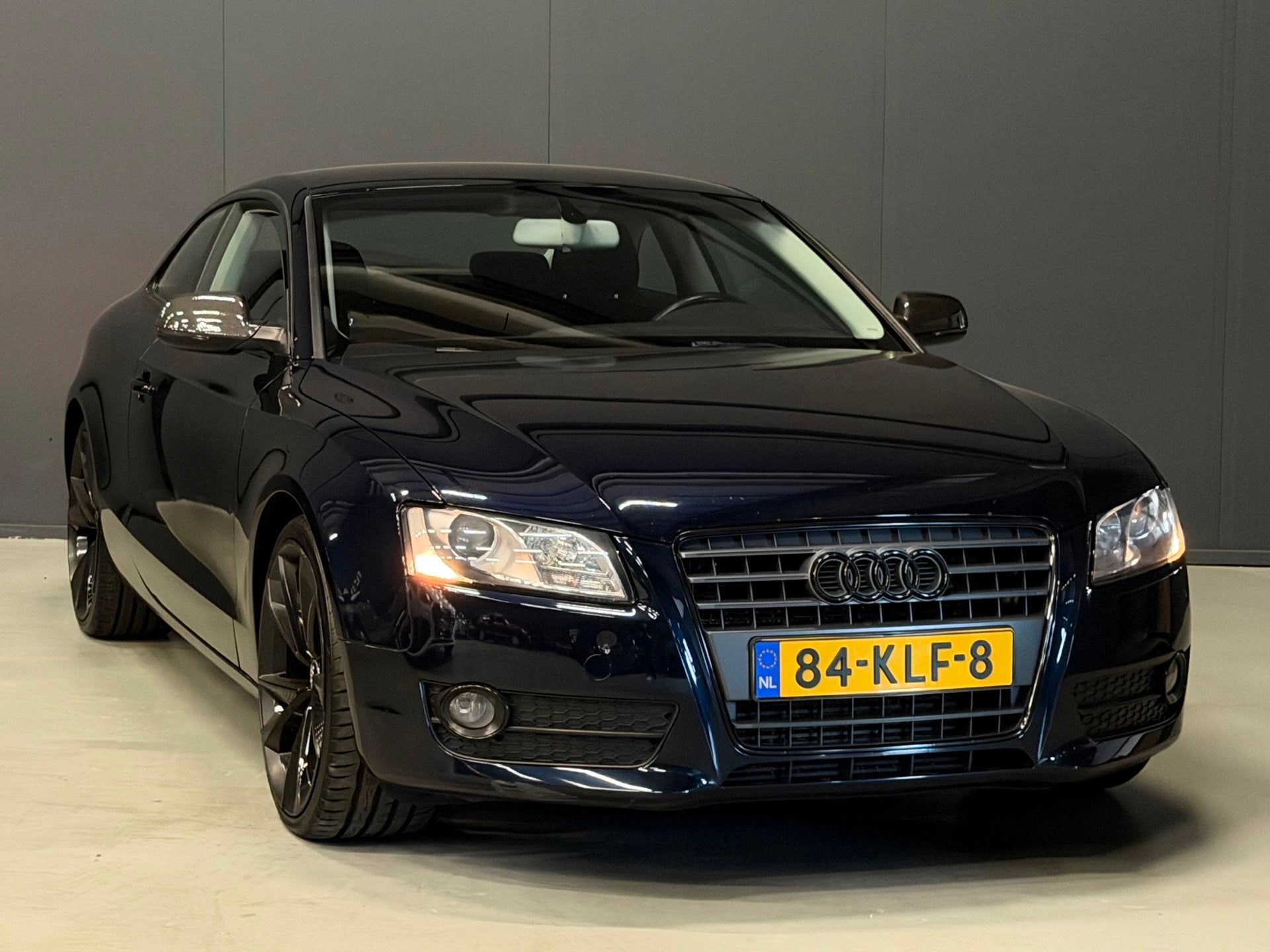 Audi A5 Coupé 1.8 TFSI COUPE AUTOMAAT PDC/CRUISE/XENON | KE, Auto's, Audi, Euro 5, Stof, Gebruikt, Zwart