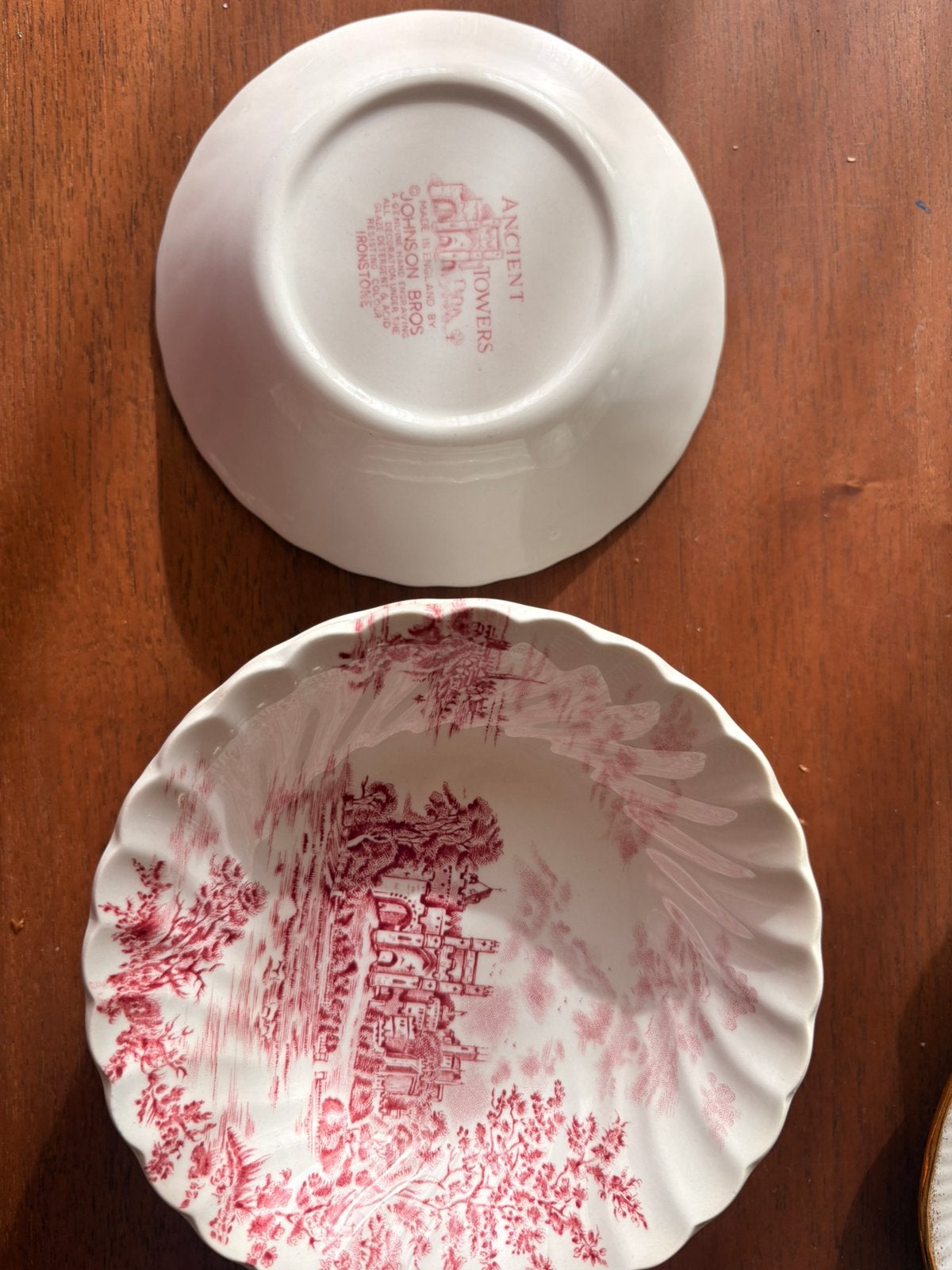 6x Johnson Brothers Ancient Towers rood – vintage Ironstone, Ophalen of Verzenden