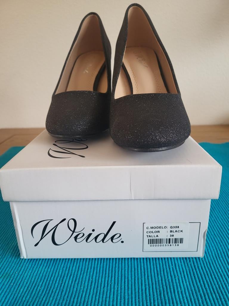 Elegante zwarte pumps, Kleding | Dames, Schoenen, Ophalen of Verzenden, Zo goed als nieuw, Zwart