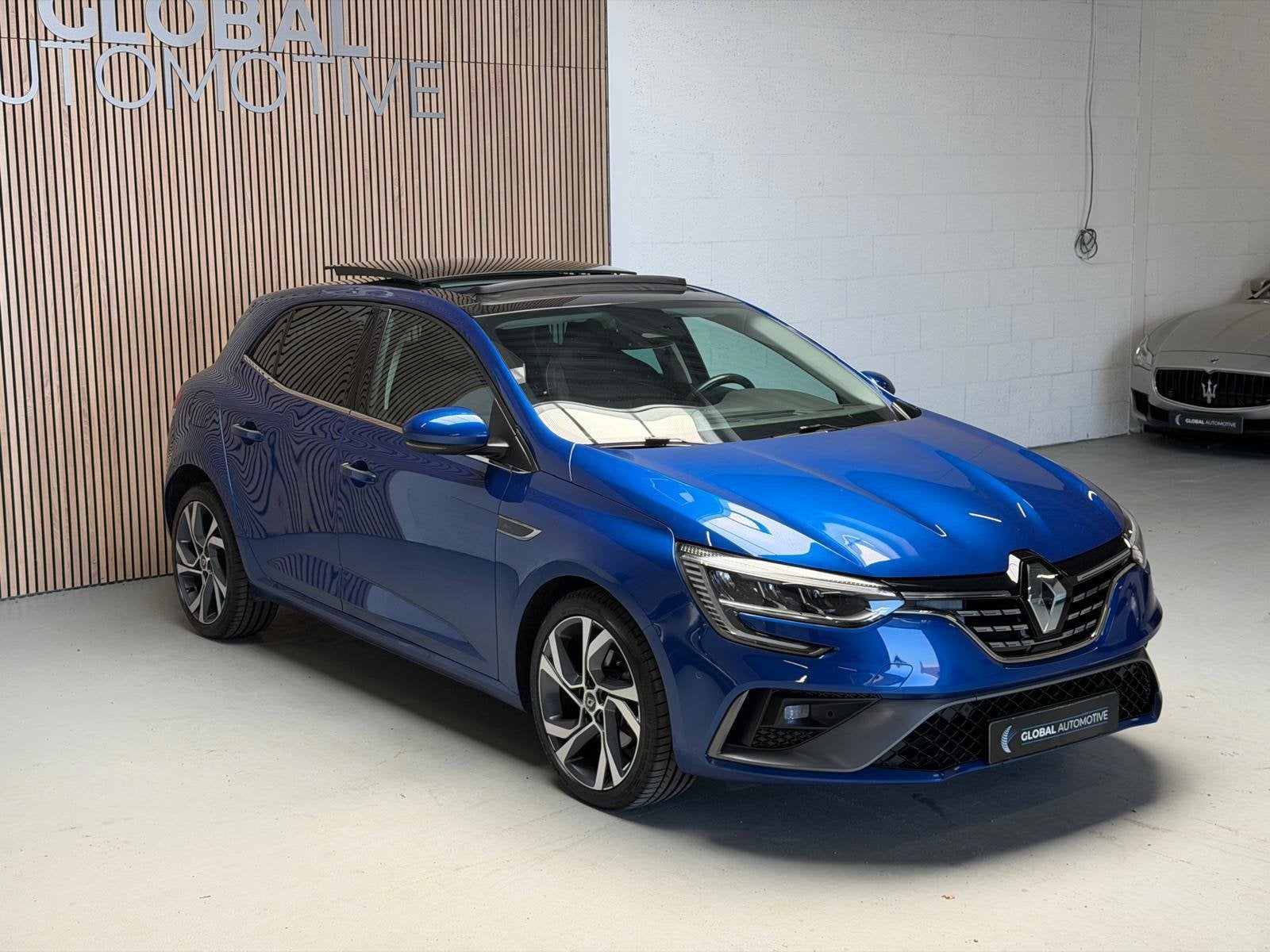 Renault Mégane Estate 1.6 E-Tech Plug-In Hybrid 160 R.S. Li, Auto's, Renault, 77 km/l, Gebruikt, 4 cilinders, Plug-in hybride