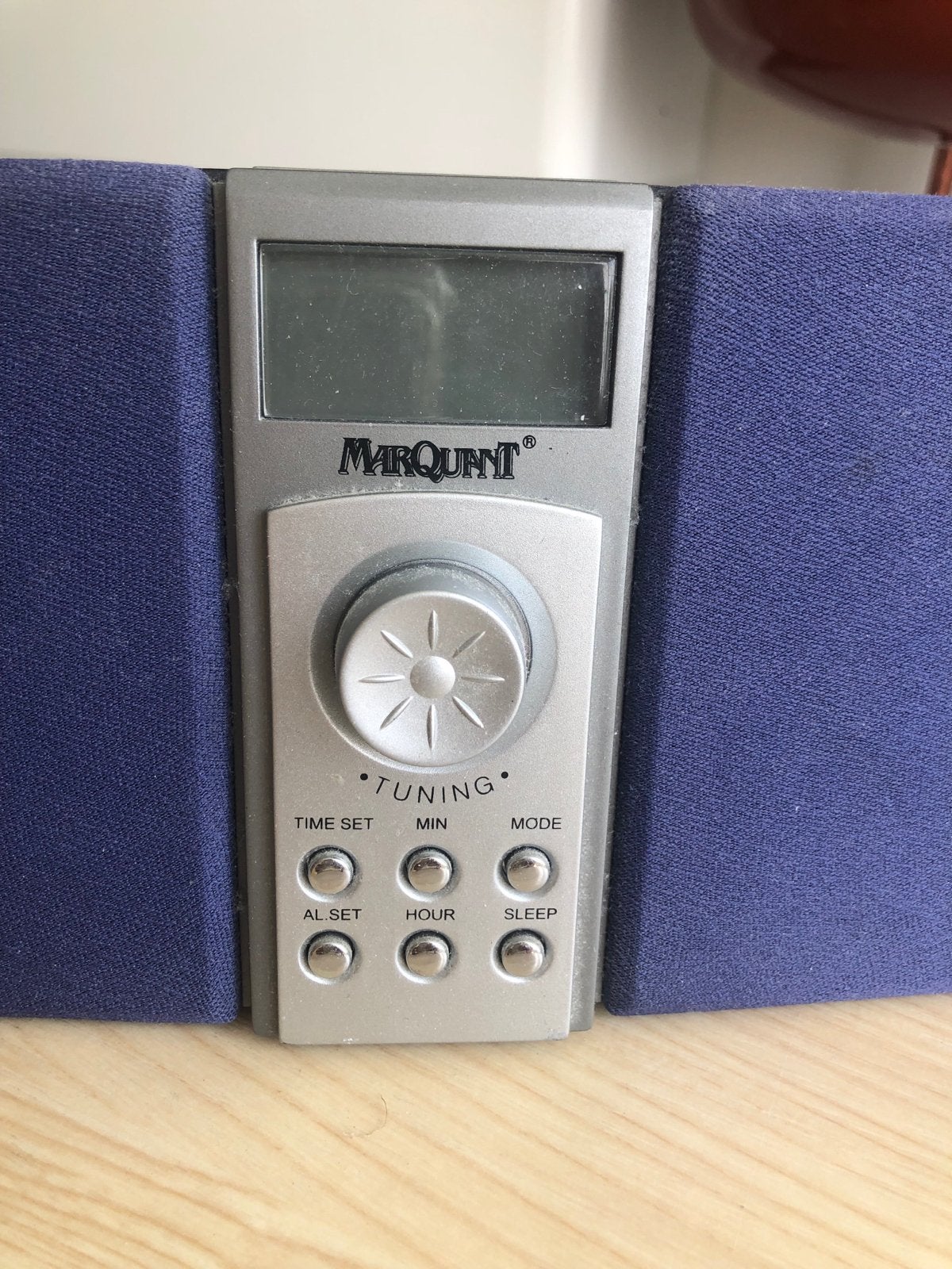 Marquant Radio met Klok en Alarmfunctie, Ophalen of Verzenden, Gebruikt, Radio