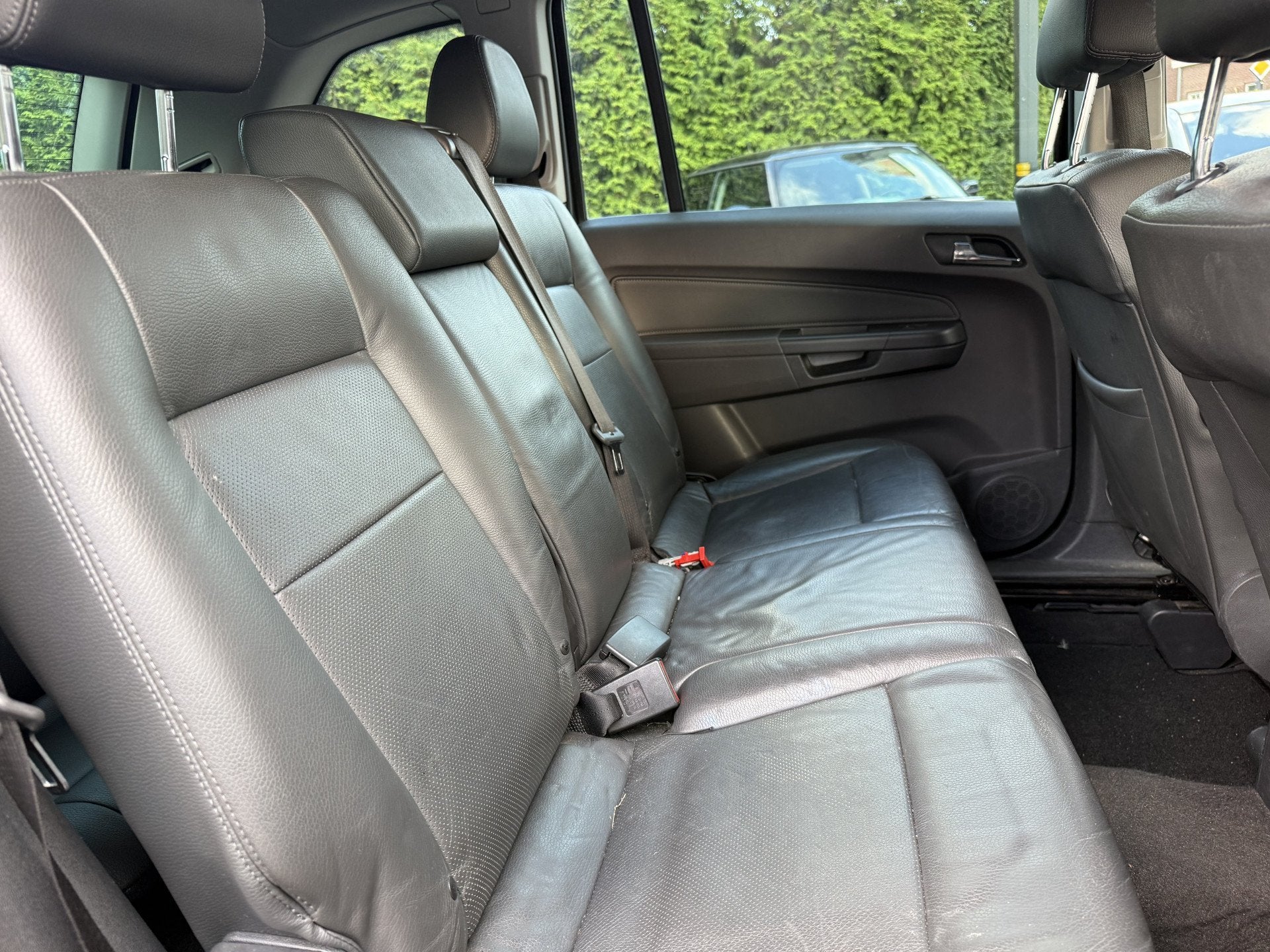 Opel Zafira 1.8 140pk Cosmo 7p., Navi | Clima | Trekhaak | O, Auto's, Voorwielaandrijving, Euro 5, Stof, Gebruikt