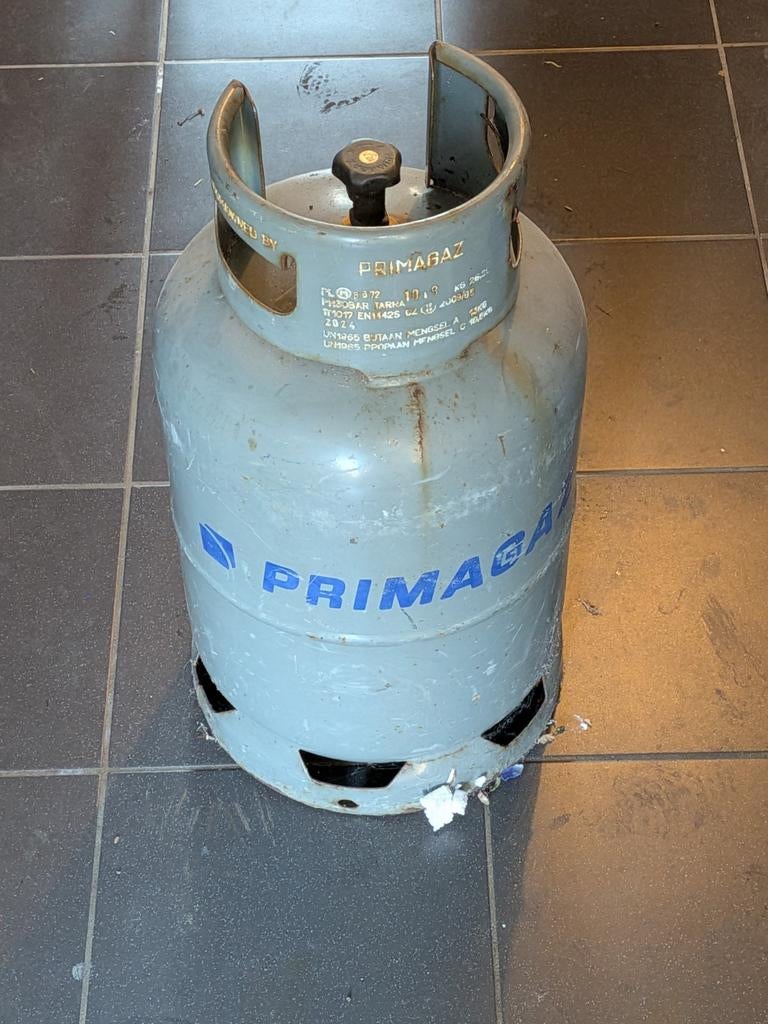 Primagaz gasfles 10 KG (half vol, ca. 5KG gas), Caravans en Kamperen, Kampeeraccessoires, Ophalen, Gebruikt