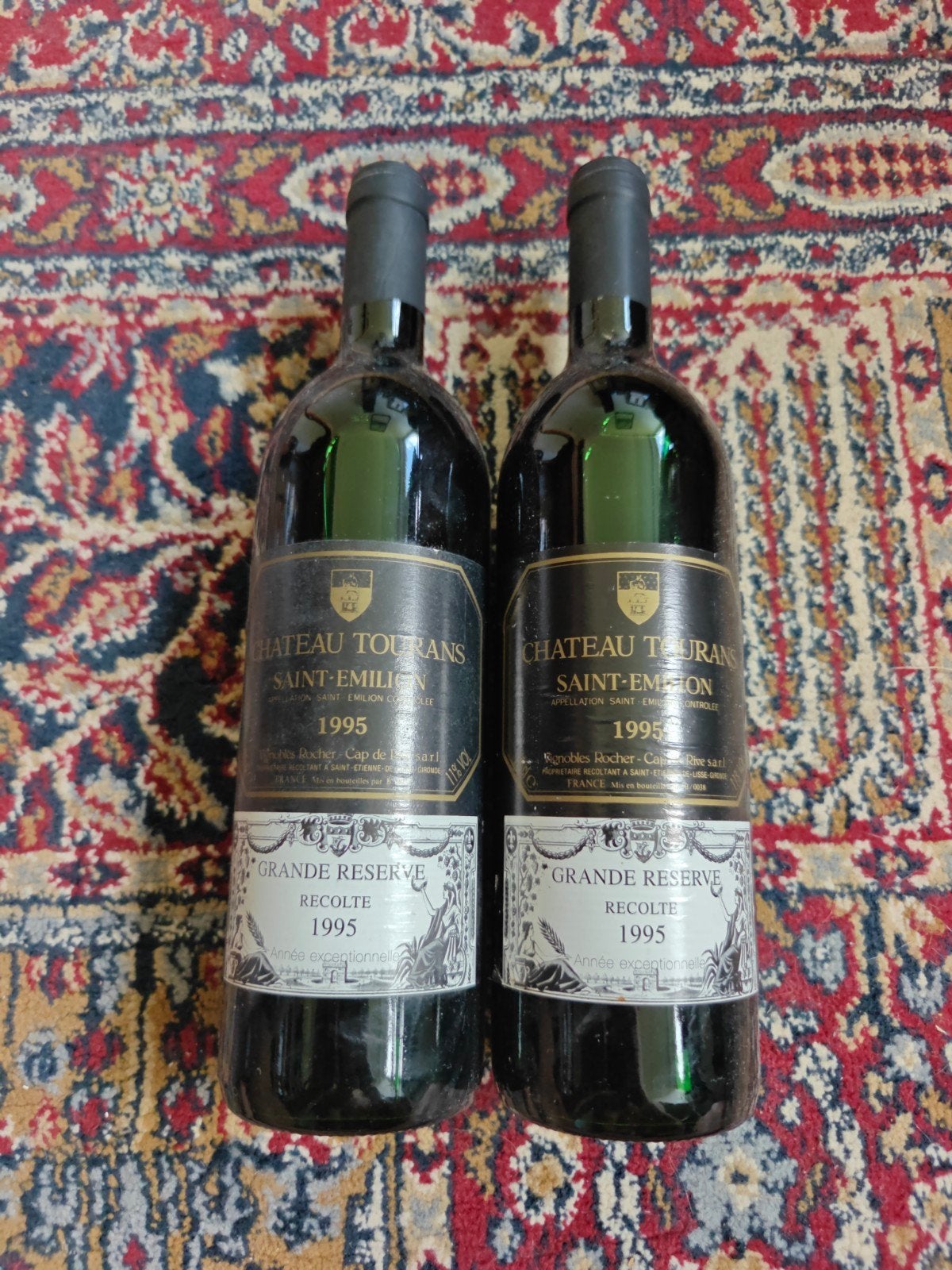Twee Chateau Tourans Saint-Emilion 1995 Grand Reserve, Ophalen, Frankrijk, Nieuw, Rode wijn