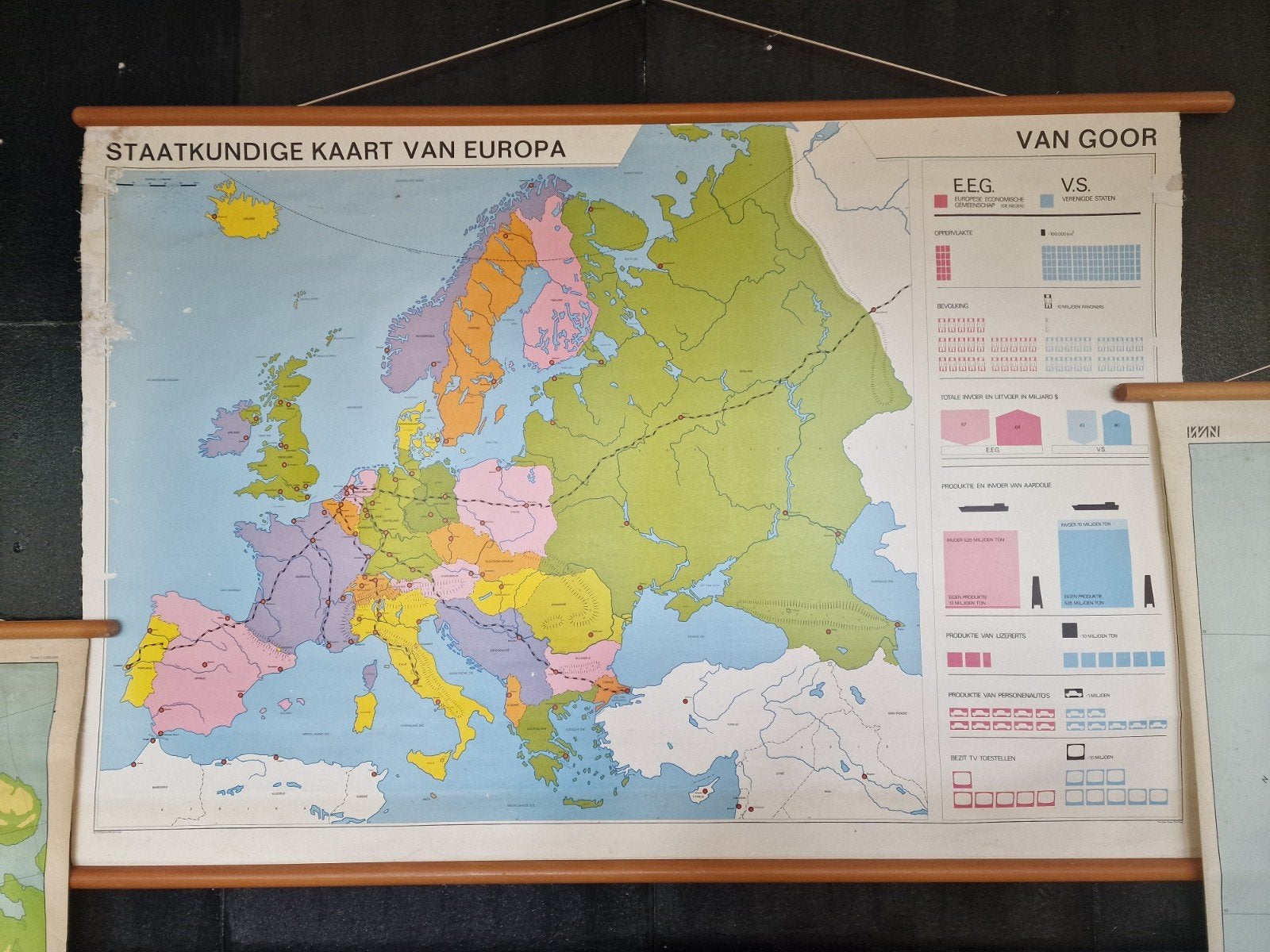 Schoolkaart: Staatkundige kaart van Europa, 1.58m, Antiek en Kunst, Ophalen of Verzenden, Aardrijkskunde