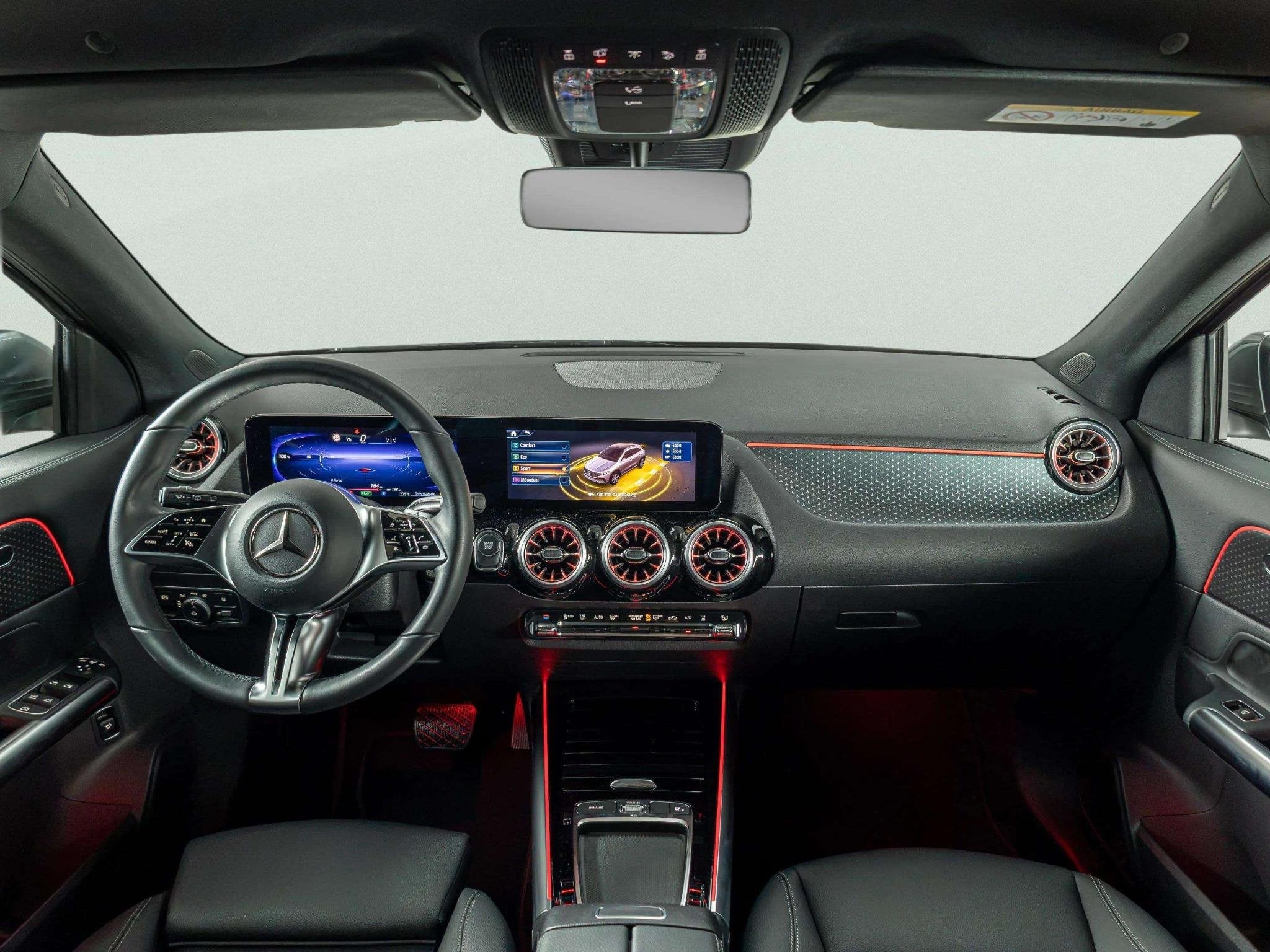 Mercedes-Benz EQA 250+ Luxury Line 71 kWh, Dealer onderhouden, Gebruikt, Zwart, 435 min
