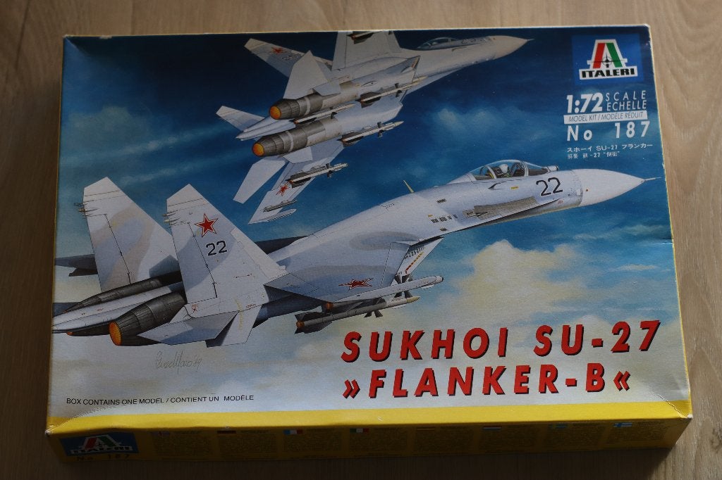 Sukhoi Su-27 Flanker Italeri 1/72, 1:72 tot 1:144, Italeri, Nieuw, Ophalen of Verzenden