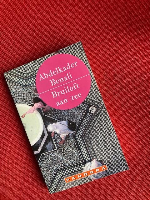 Bruiloft aan zee - abdelkader benali, Gelezen, Ophalen of Verzenden, Nederland, Abdelkader Benali