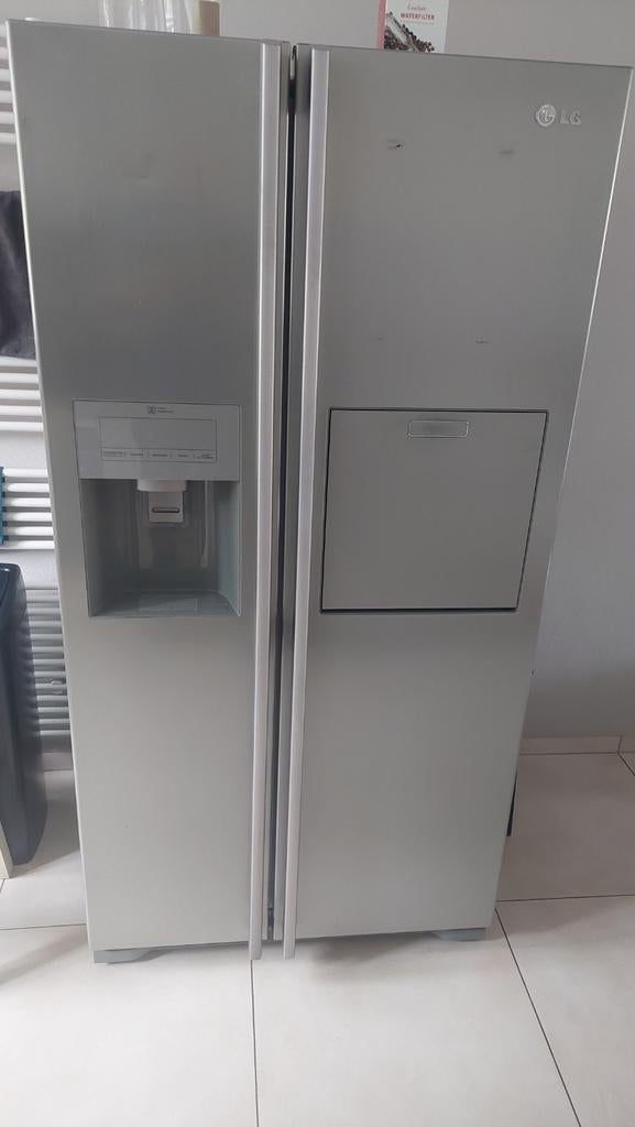LG dubbeldeurs koelkast, Witgoed en Apparatuur, Koelkasten en IJskasten, Ophalen, 200 liter of meer, 60 cm of meer, Met aparte vriezer