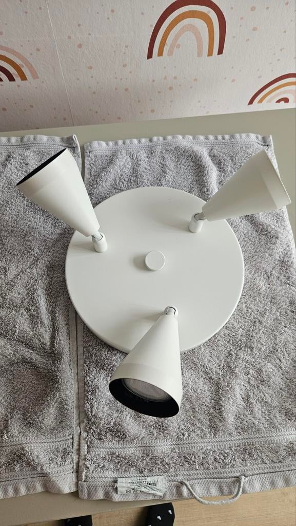 IKEA NAVLINGE Plafondlamp met 3 Spots - Wit, Ophalen of Verzenden, Gebruikt, Metaal, Modern, functioneel