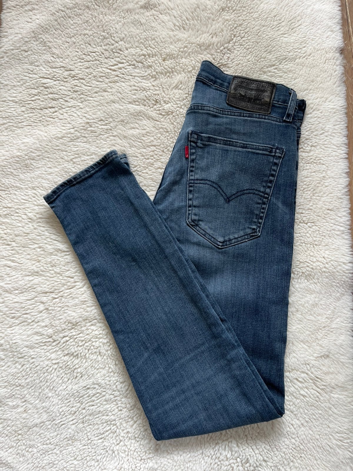Levi's broek 512 31/32, Kleding | Heren, Ophalen of Verzenden, Zo goed als nieuw, Blauw, W32 (confectie 46) of kleiner