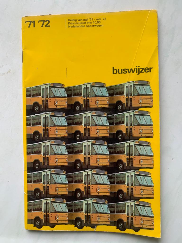 Buswijzer van mei 71 tot mei 72., Verzamelen, Ophalen of Verzenden, Gebruikt, Bus of Metro, Boek of Tijdschrift
