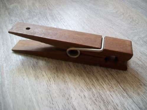Grote houten paperclip, brievenklem, wasknijper, Ophalen of Verzenden, Zo goed als nieuw