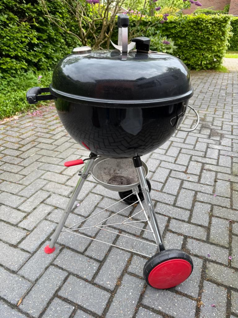 Weber Kettle Plus 47cm, Ophalen, Gebruikt, Met accessoires