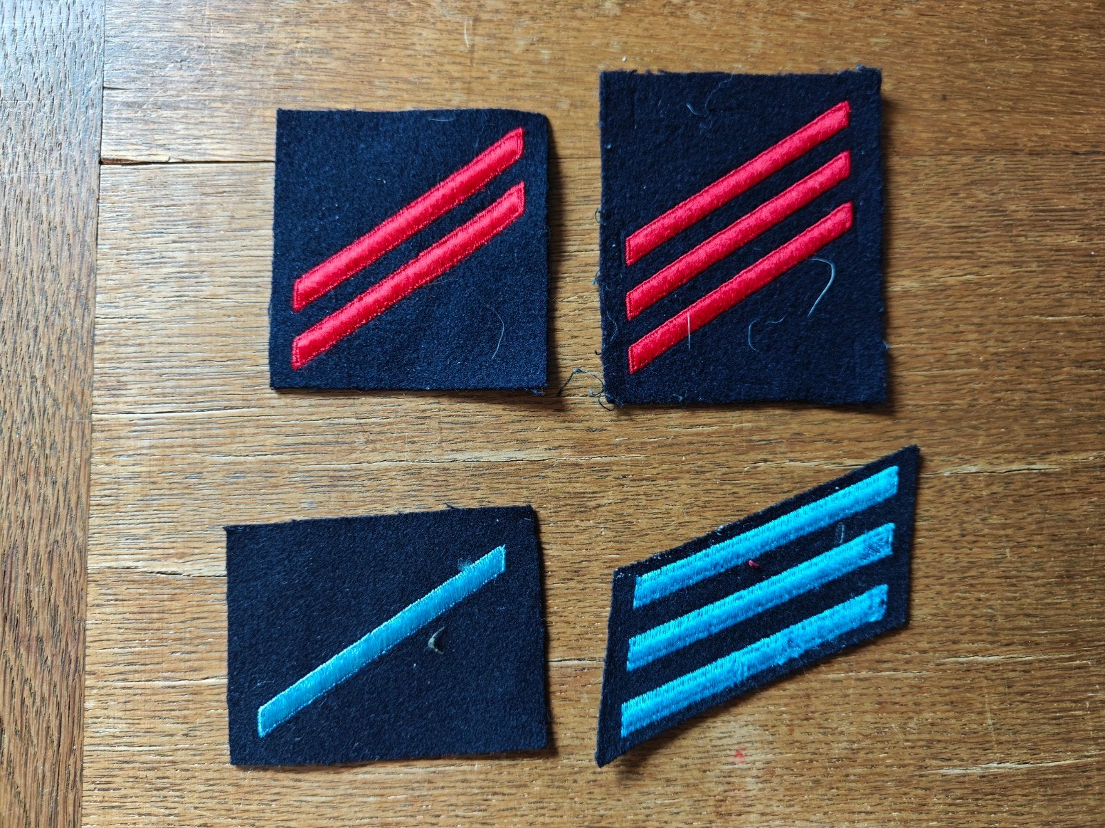 Navy strepen rood en blauw, Ophalen of Verzenden, Marine, Embleem of Badge