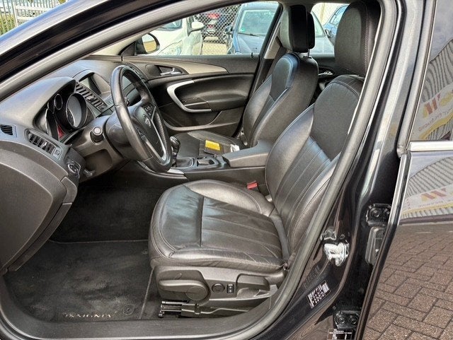 Opel Insignia Sports Tourer 1.6 T Sport leder APK T/M 19-7-2, Euro 5, Gebruikt, Zwart, Zwart