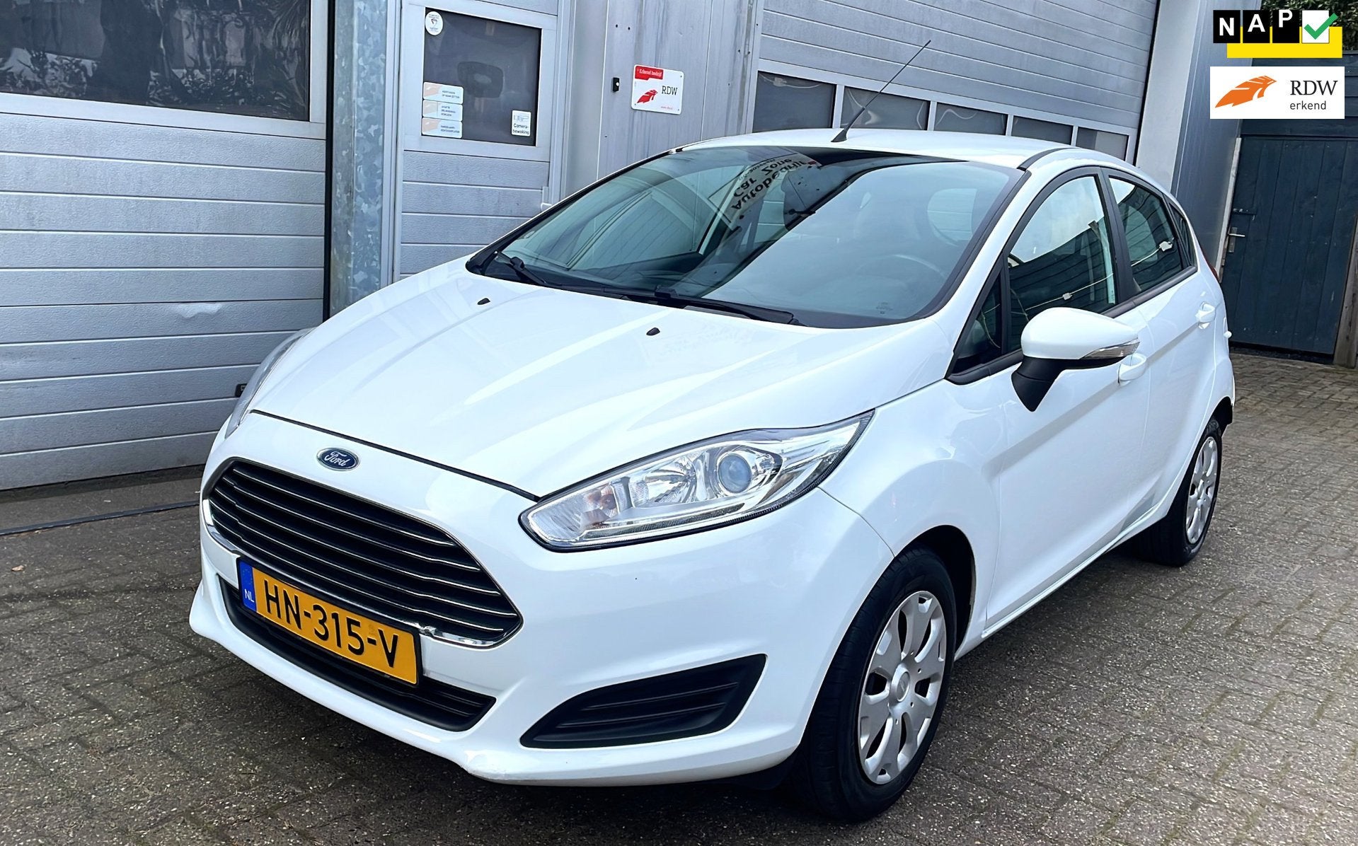 Ford Fiesta 1.5 TDCi Style Lease Euro 6 2015-Navi-Airco-APK, Auto's, Voorwielaandrijving, Stof, Gebruikt, 1036 kg