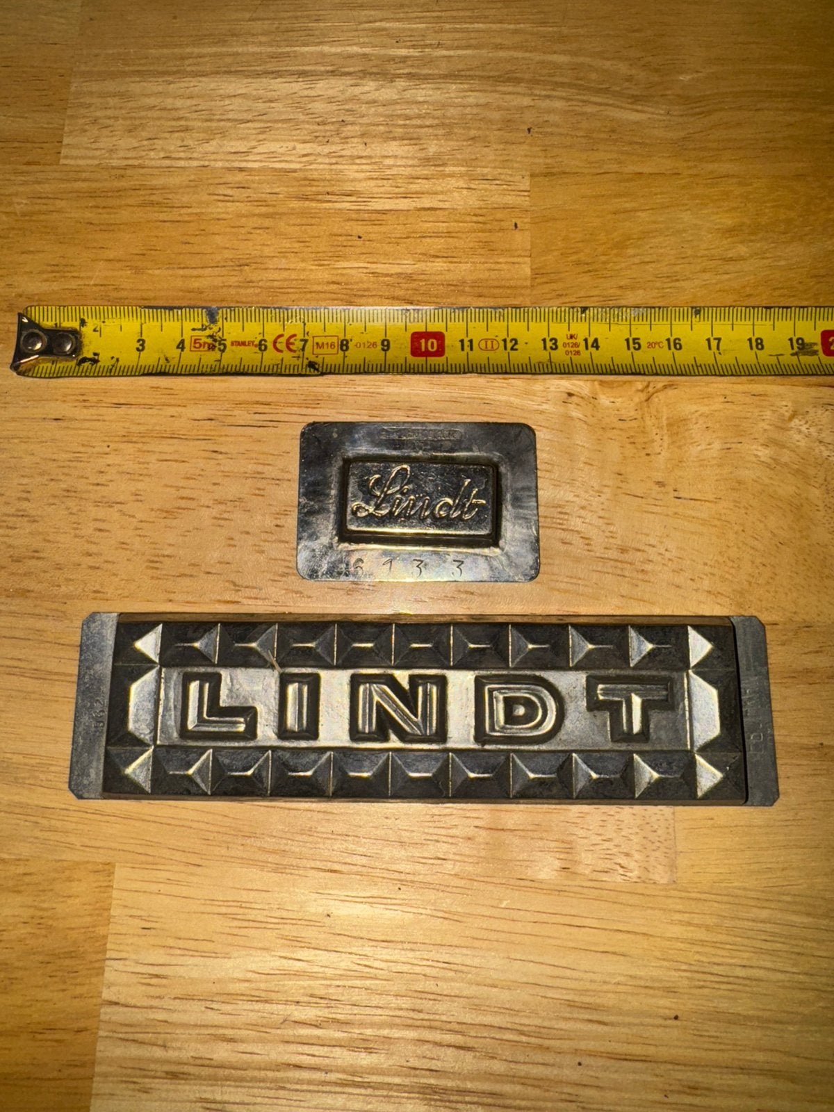 Twee antieke Lindt chocolade vormen mallen, Ophalen of Verzenden, A, A, A