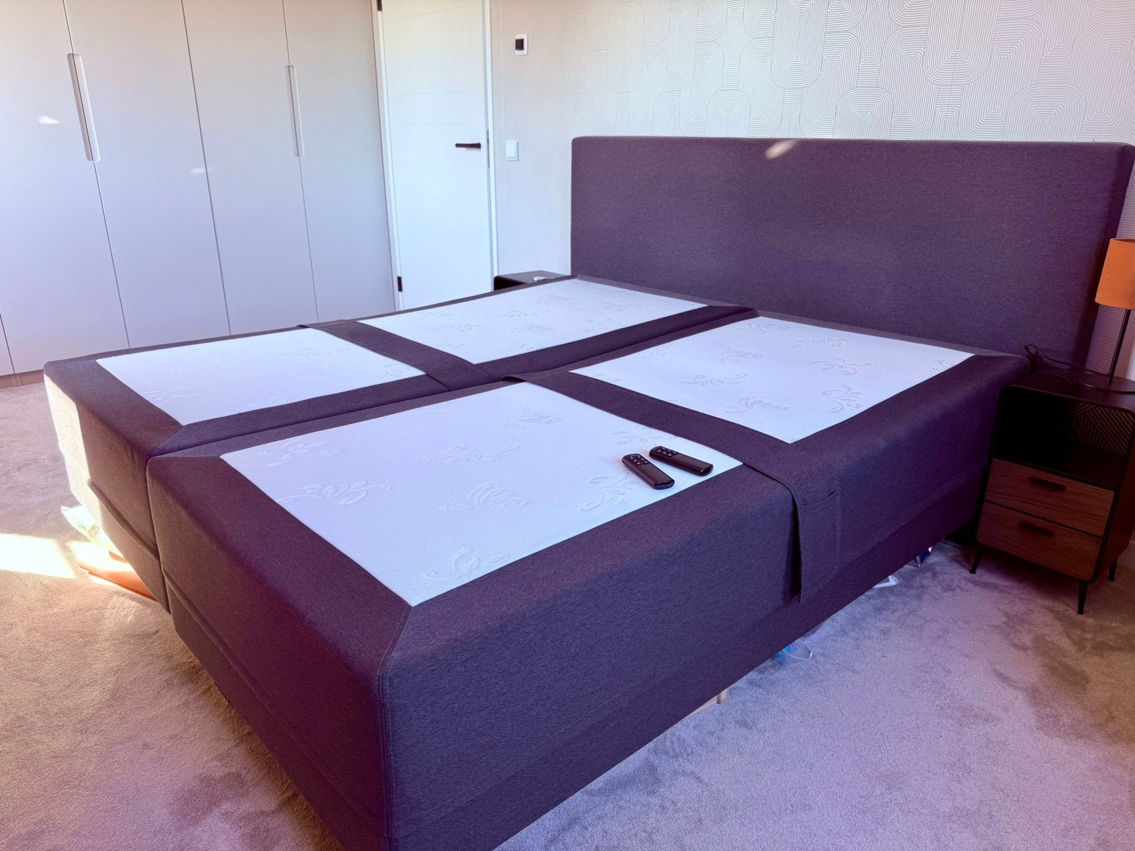 Boxspring elektrisch 180 x 200, Ophalen, Zo goed als nieuw, Tweepersoons, 180 cm