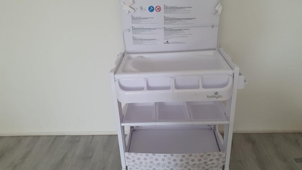 Kommode met babybadje, Kinderen en Baby's, Badjes en Verzorging, Ophalen of Verzenden, Zo goed als nieuw, Badje