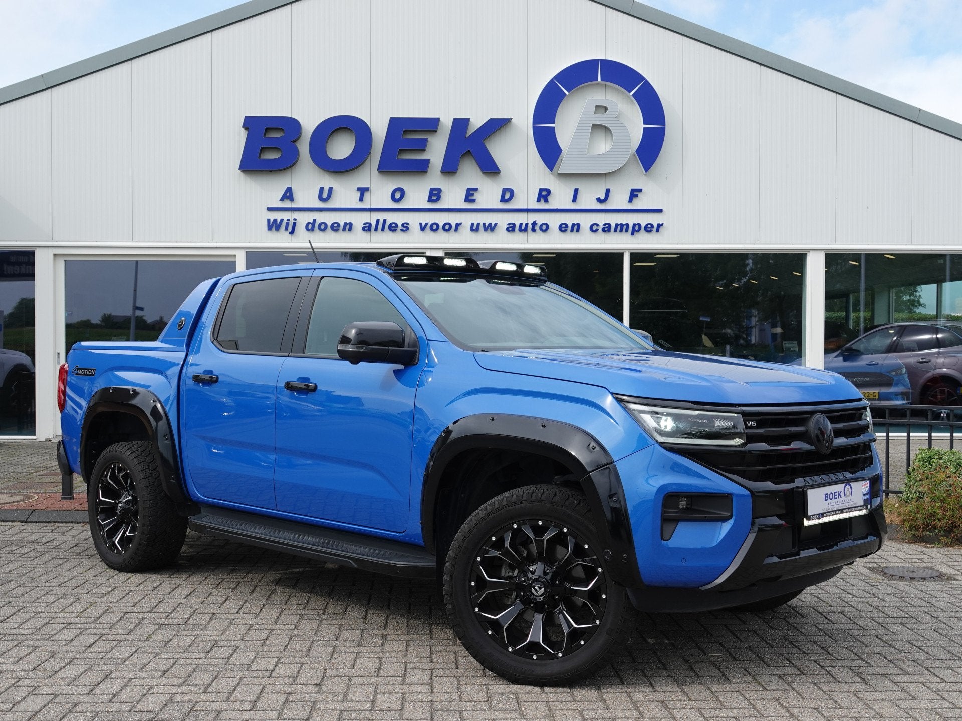 Volkswagen Amarok 3.0 TDI V6 4Motion Aventura BOMVOL | LEER, Automaat, Gebruikt, 2993 cc, Blauw