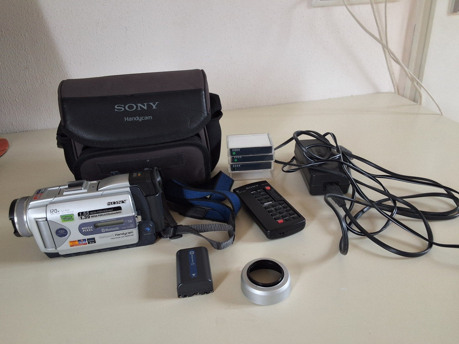Sony Handycam DCR-HC20E MiniDV Camcorder met accessoires, Ophalen, Mini dv, Gebruikt, 20x of meer