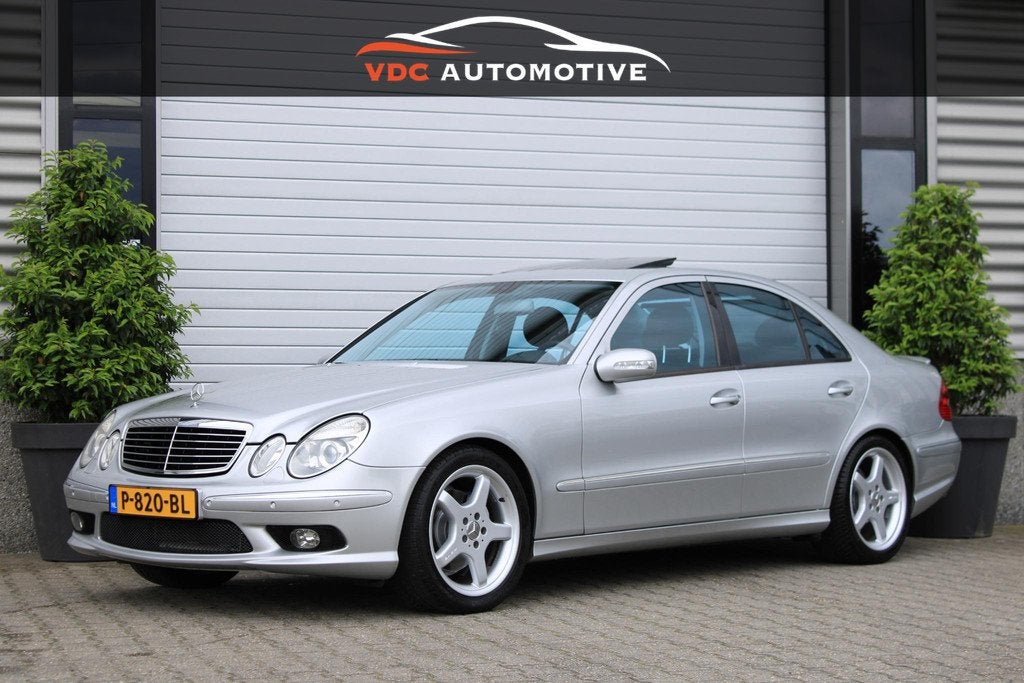 Mercedes-Benz E-Klasse 350 AMG Schuifdak | Trekhaak | Memory, Auto's, Mercedes-Benz, Automaat, Gebruikt, Zwart, 10 km/l