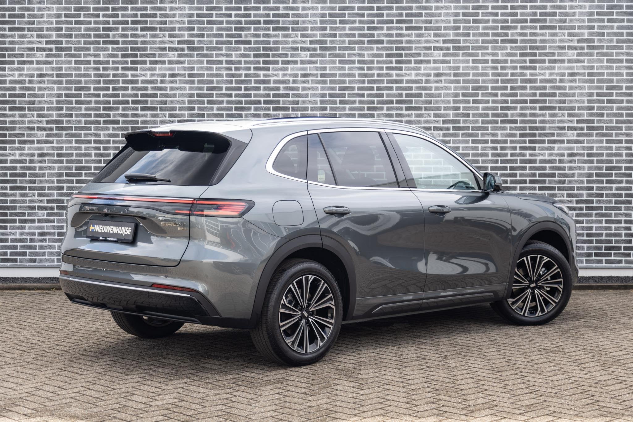 Geely Starray EM-i 1.5 Max+ | 136km Elektrisch bereik | Stoe, Auto's, Euro 6, 4 cilinders, Starray EM-i, 1790 kg