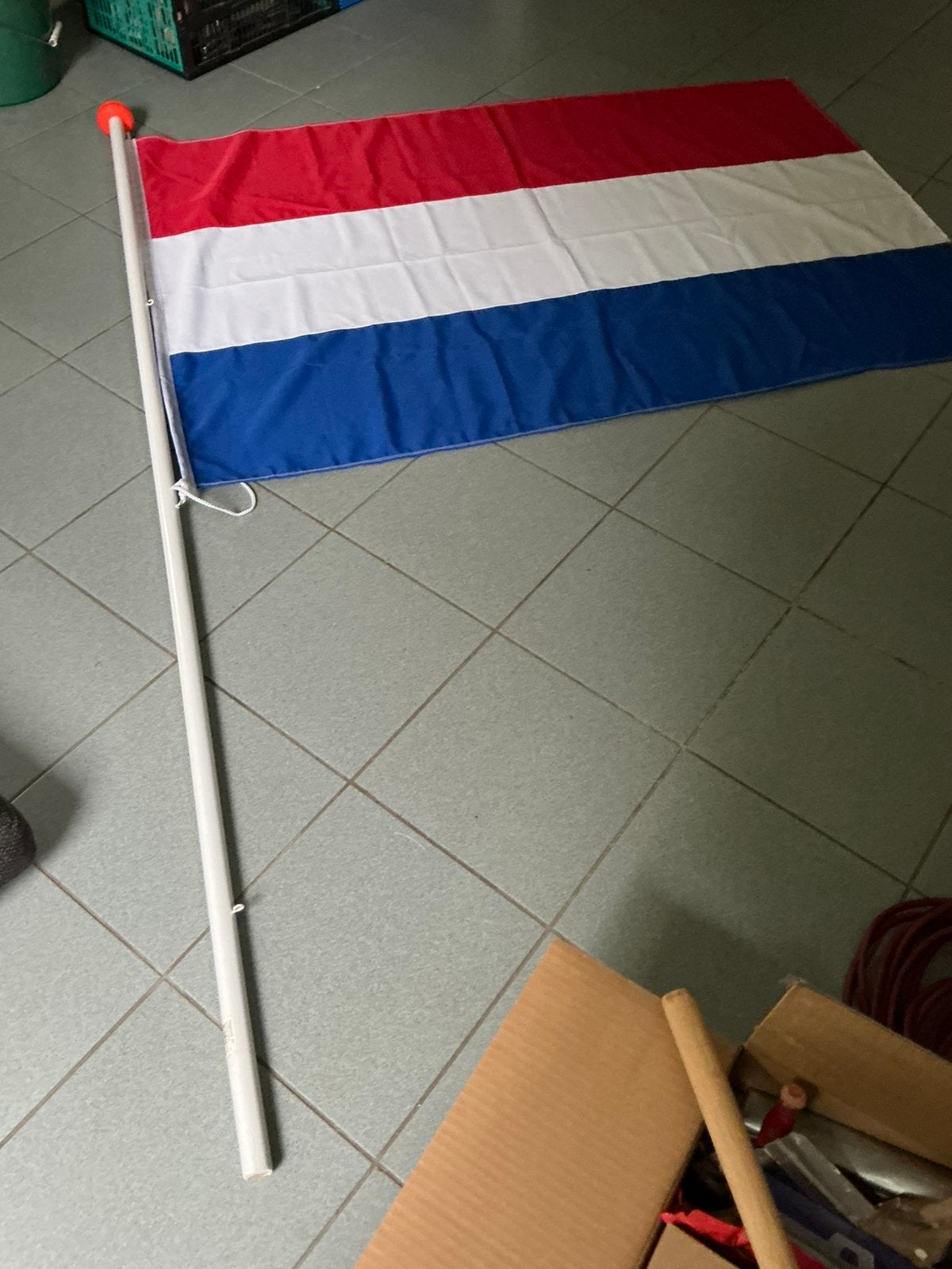 Nederlandse vlag, Diversen, Ophalen, Zo goed als nieuw