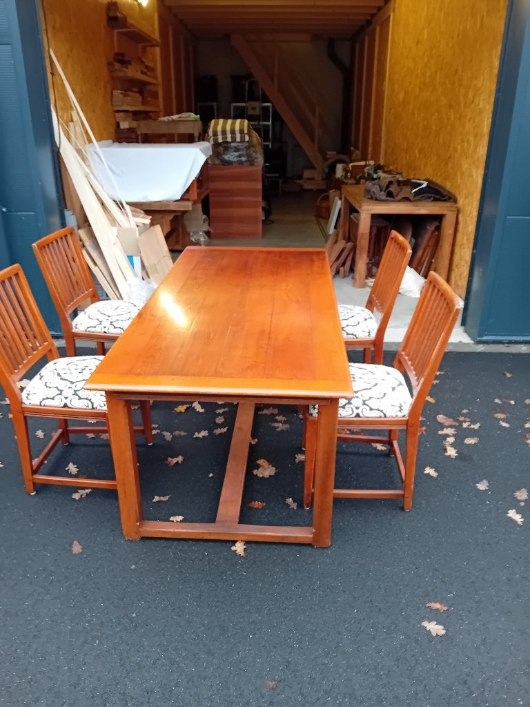 Eettafel met vier stoelen, Ophalen, Gebruikt, 100 tot 150 cm, Klassiek