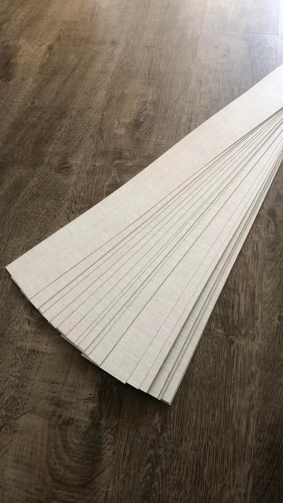 28 Lamellen Beige/grijs, Ophalen, Kunststof, 100 tot 150 cm, Zo goed als nieuw