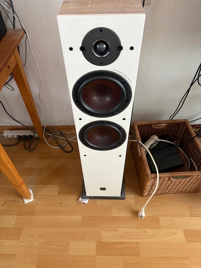 Dali Oberon 7 luidsprekers, Zo goed als nieuw, 120 watt of meer, Front, Rear of Stereo speakers, Ophalen