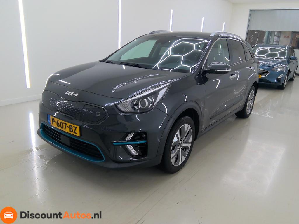 Kia E-Niro DynamicLine 64 kWh, Auto's, Gebruikt, 1712 kg, 174 min, 1066 min