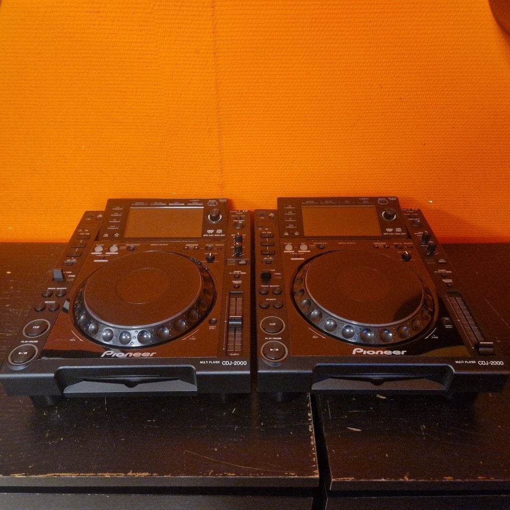 Pioneer CDJ-2000 set van 2 Nu voor €1099.99, Ophalen of Verzenden, Zo goed als nieuw, Pioneer