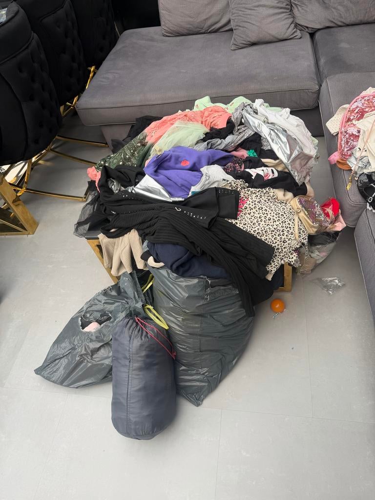 Meisjeskledingpakket: Zara, Bershka (3-4 jr & 10-11 jr), Ophalen of Verzenden, Zo goed als nieuw