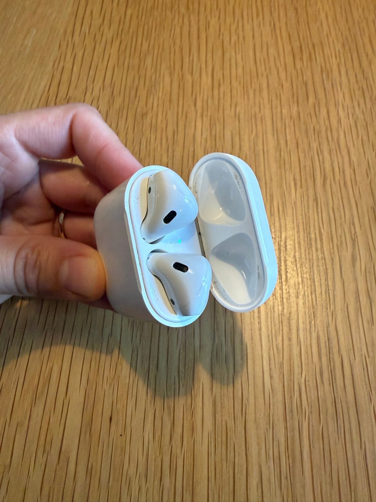 Apple AirPods 2e generatie (A2031), In-ear, Gebruikt, Bluetooth, Ophalen of Verzenden