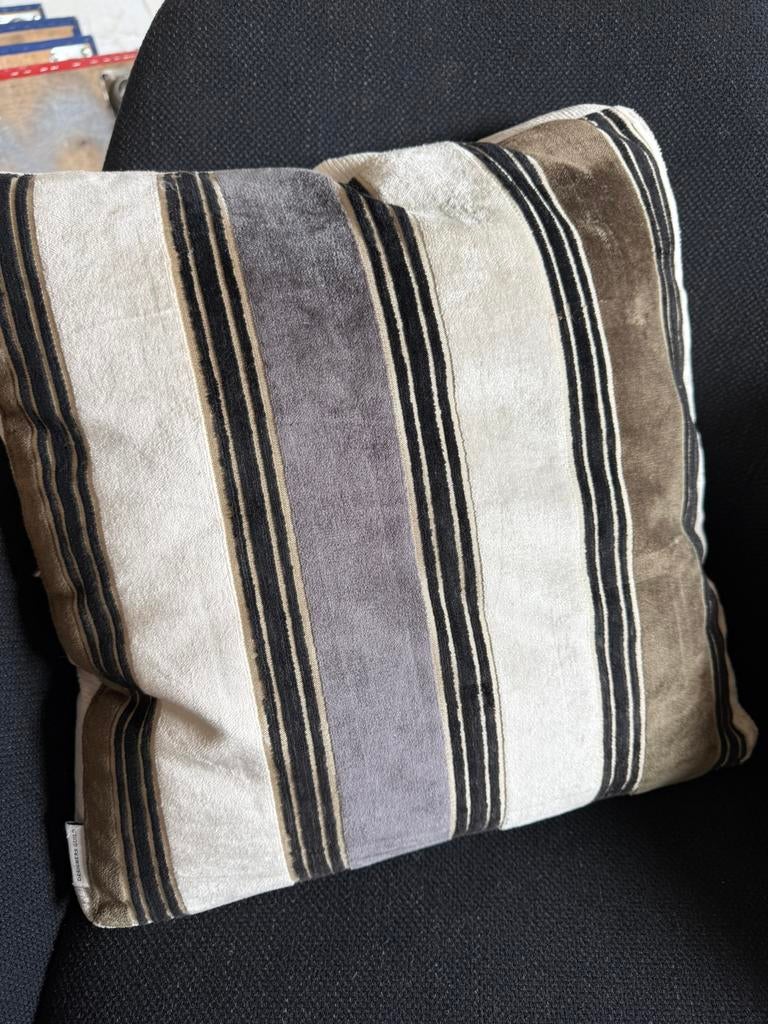 Kussen Designers Guild, Huis en Inrichting, Woonaccessoires | Kussens, Ophalen, Zo goed als nieuw, Vierkant