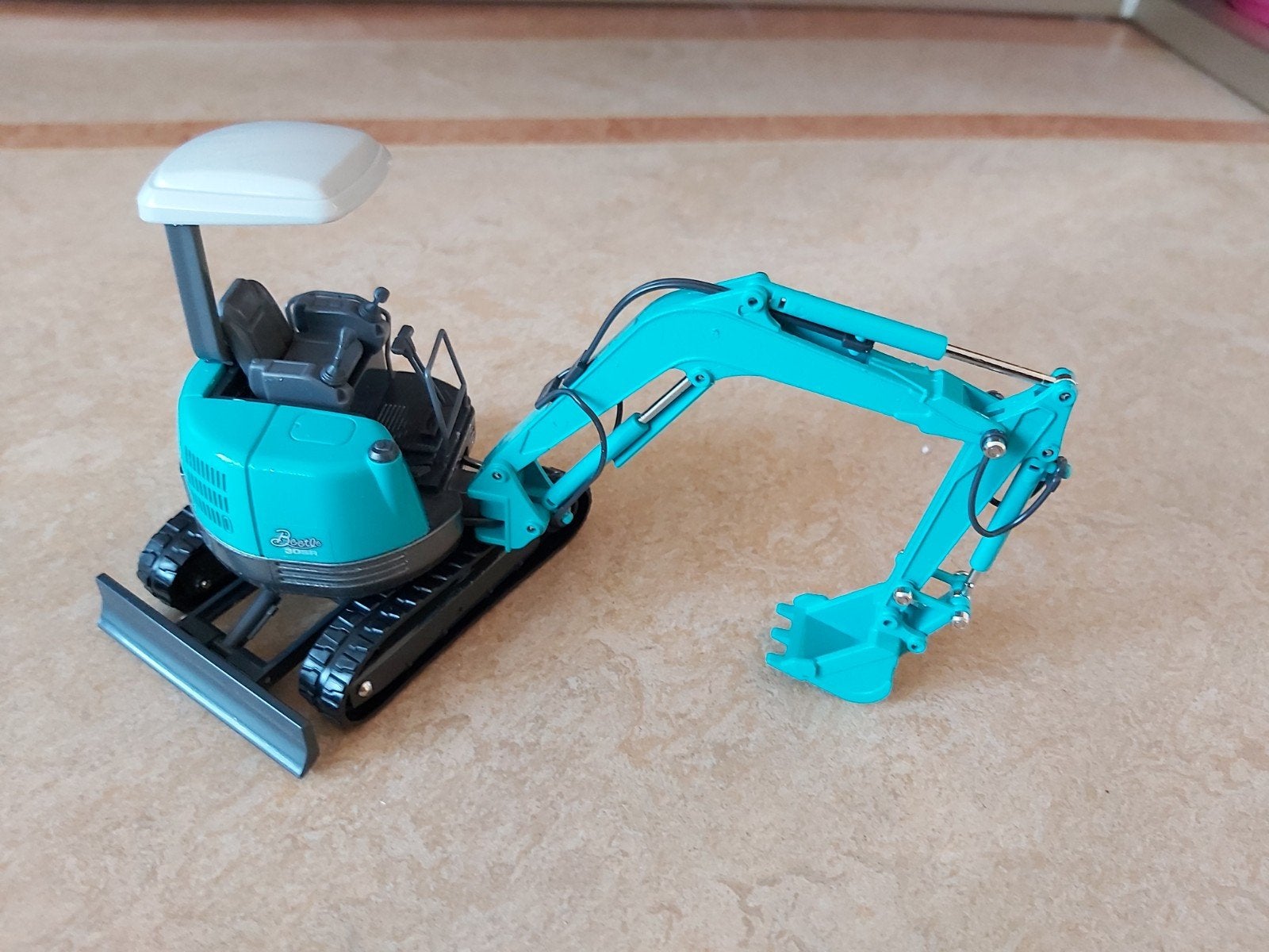 Kobelco SK30SR mini rupsgraafmachine in de OVP schaal 1/25, Ophalen of Verzenden, Nieuw, Overige typen