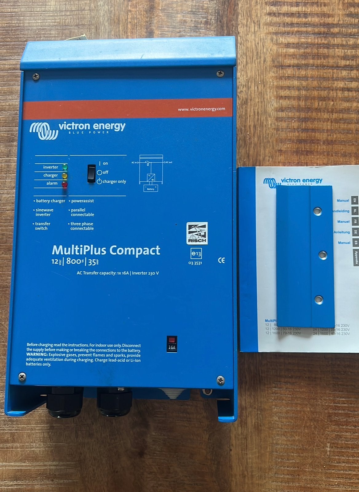 Victron Multiplus Compact 12V 800VA 35A Omvormer/Lader, Ophalen of Verzenden, Gebruikt