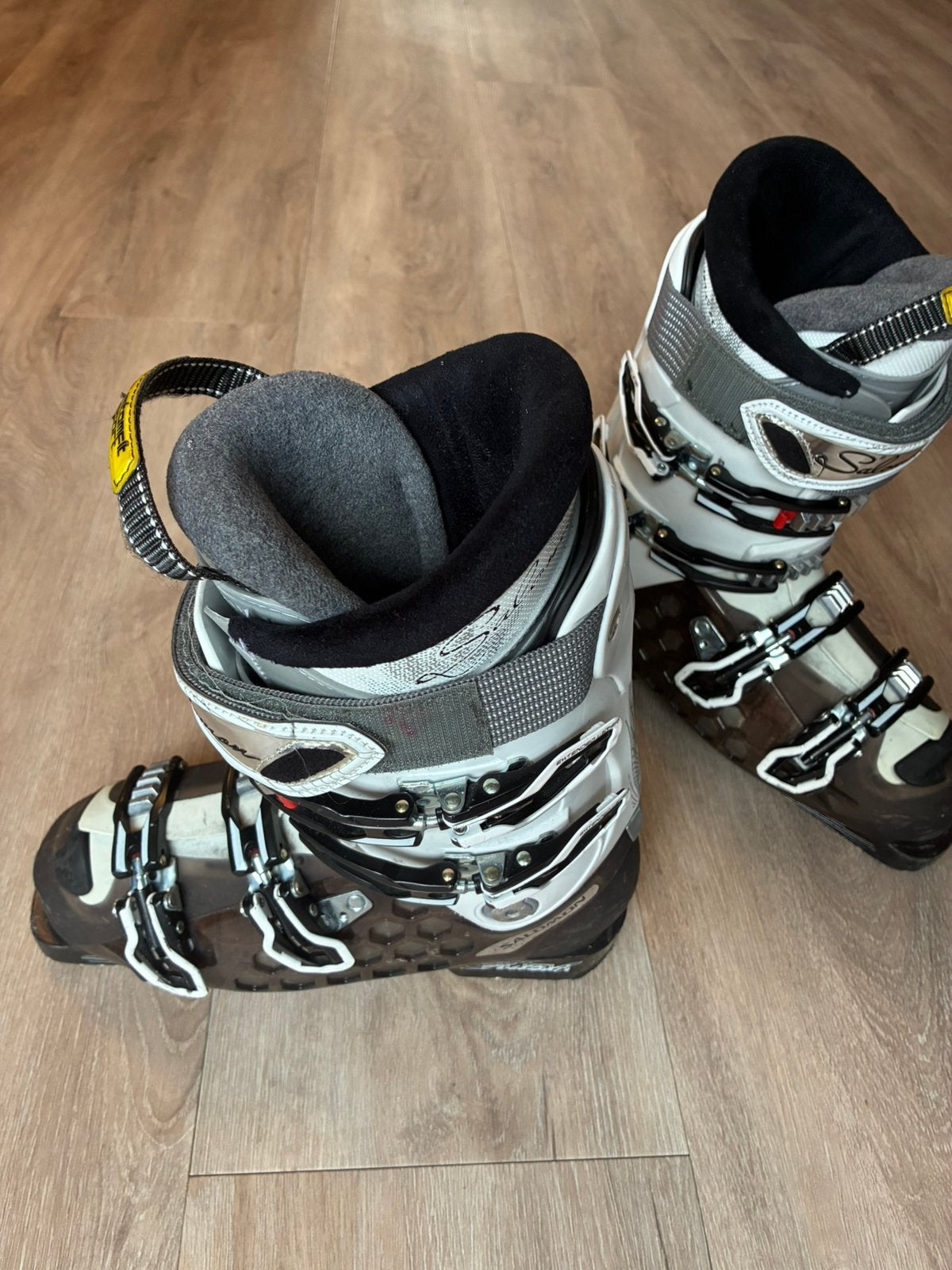 Salomon dames skischoen maat 26.0, Ophalen, 140 tot 160 cm, Gebruikt, Schoenen