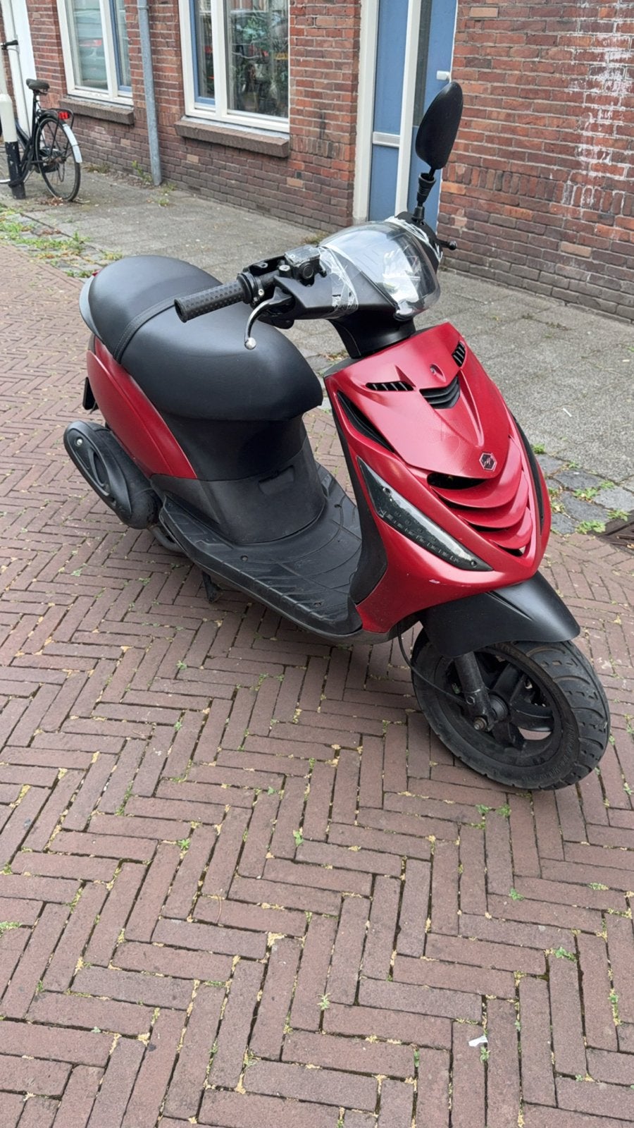 Piaggio Zip 2012 - Linker rem en km-teller defect, Fietsen en Brommers, Scooters | Piaggio, Ophalen, Gebruikt, Benzine, Zip