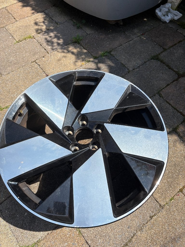 Originele Volvo velg C40, XC40, EC40, 20 inch, Ophalen, Gebruikt, Velg(en), 235 mm