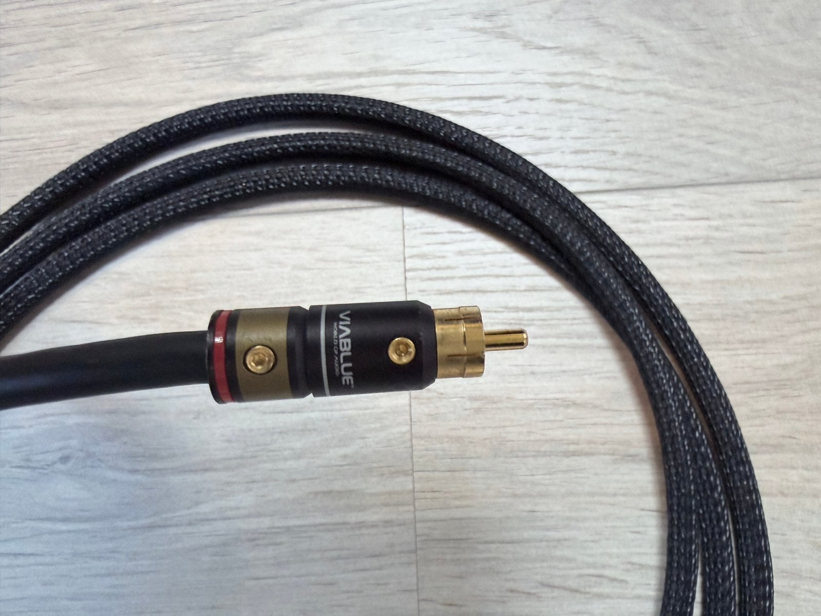 Viablue Casepeia Subwooferkabel 1,50m High-End, Ophalen of Verzenden, Zo goed als nieuw, Minder dan 2 meter, Interlink-kabel