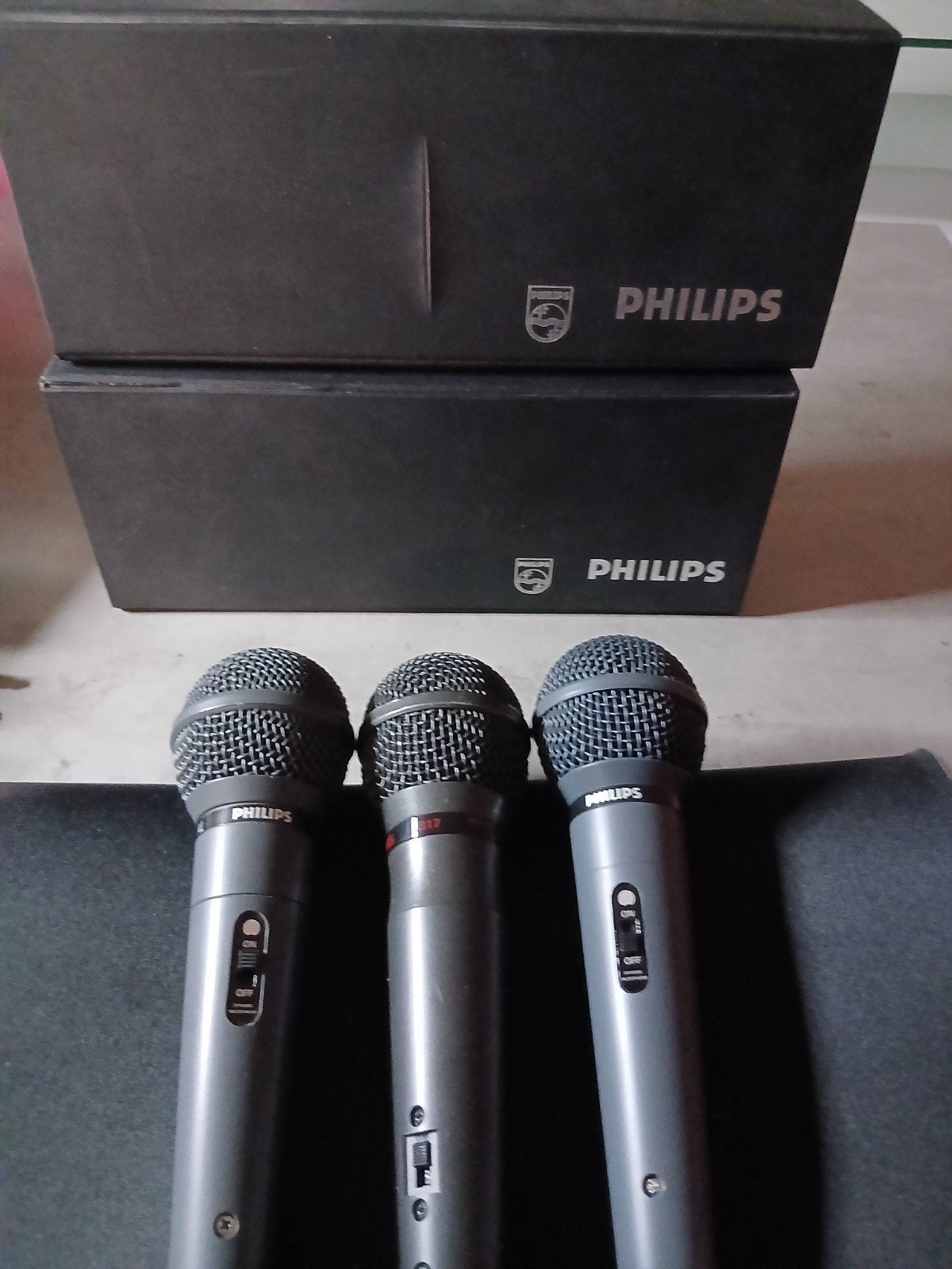 Philips microfoons - Set van 3 zangmicrofoons, Muziek en Instrumenten, Ophalen of Verzenden, Gebruikt, Zangmicrofoon