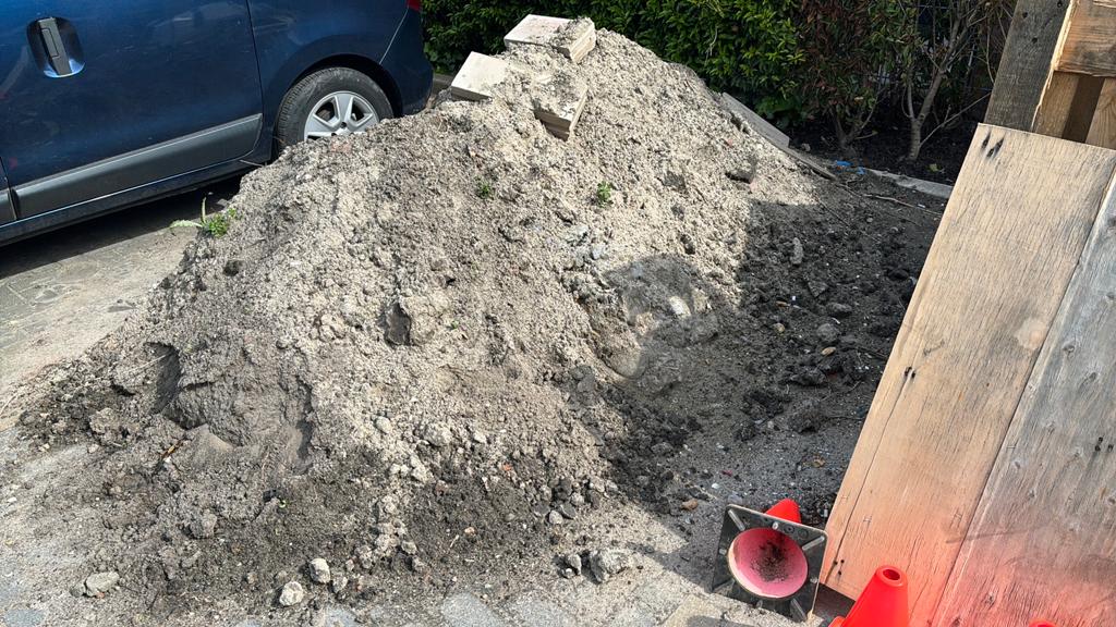 Zand/aarde gratis, Tuin en Terras, Zand, Ophalen, Ophoogzand
