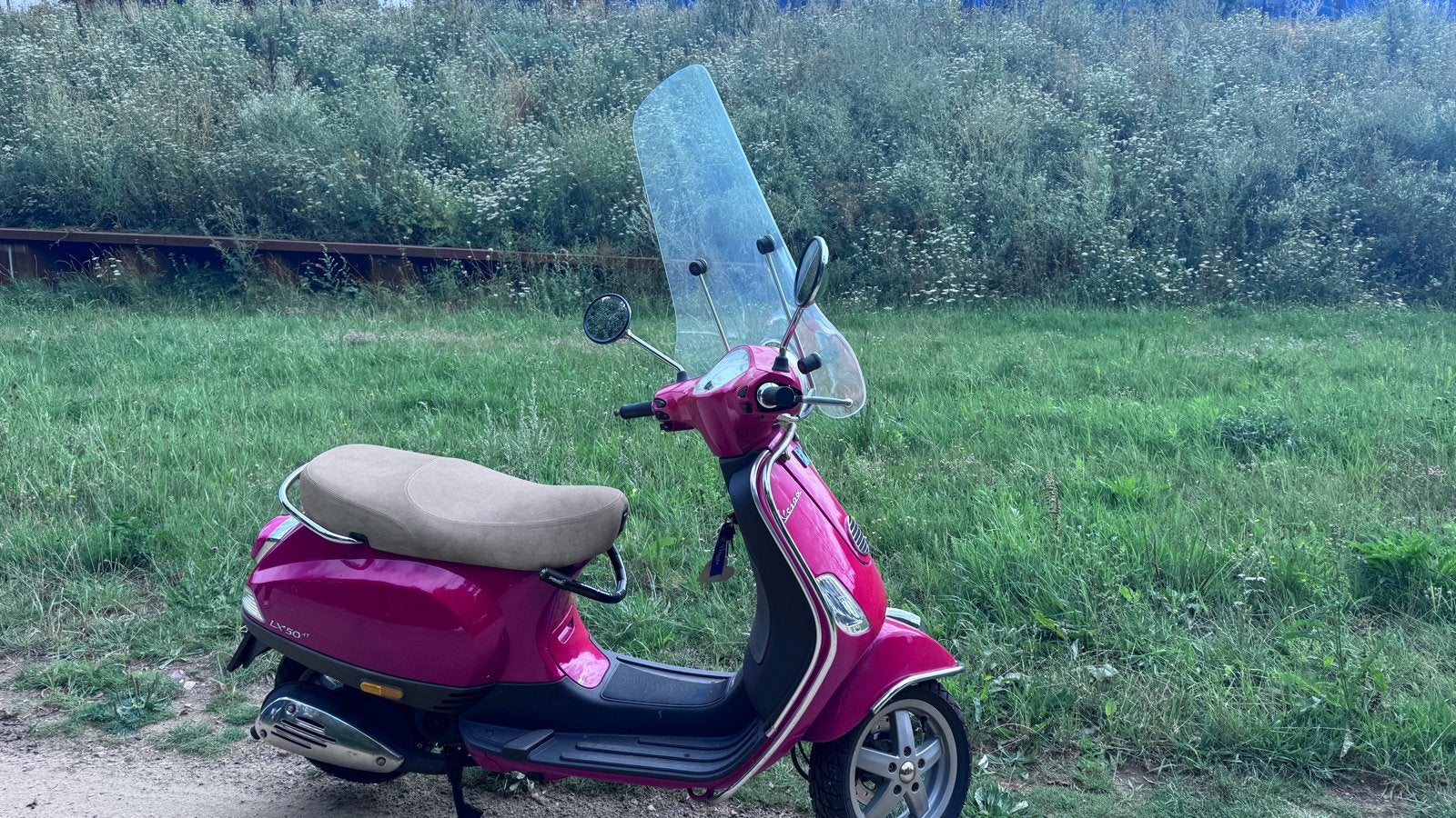Vespa scooter in super goede staat, Ophalen, Maximaal 45 km/u, Zo goed als nieuw, Benzine